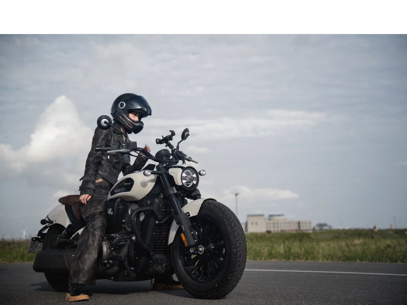 Круизер BENDA Darkflag 500 Commander (WHITE) 2026